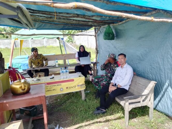 
					Menjelang 17 Agustus 2025 Babinsa Melaksanakan Komsos dengan Bapak Camat Sekaligus Berkordinasi Jalannya Pelaksanaan HUT RI ke 80 di Kecamatan