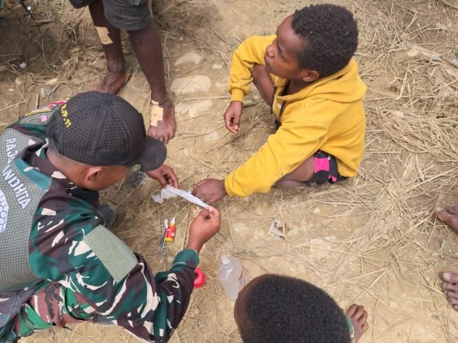 
					Satgas Yonif 614/RJP Berkomitmen Meningkatkan Kesehatan Masyarakat Papua