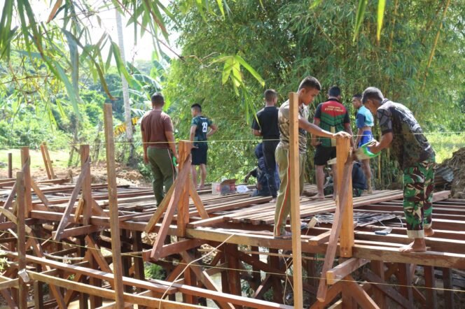 
Konektivitas Baru: Jembatan TNI Permudah Aktivitas Ekonomi Warga Kutai Timur