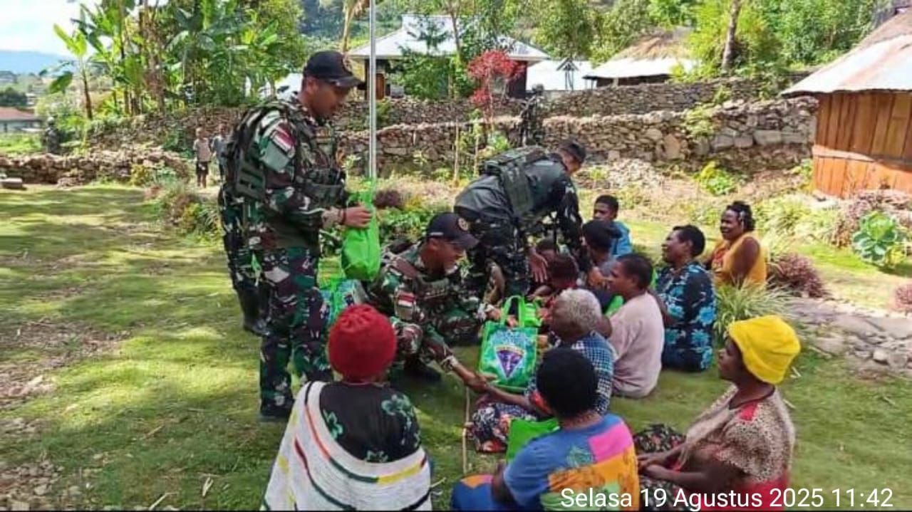 Anjangsana dan Bantuan Sembako dari Satgas Yonif 614/RJP Pos Kanggime