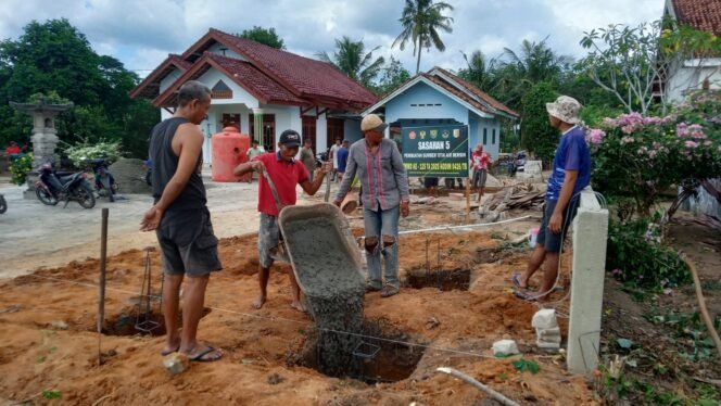 
					TMMD ke-125 Kodim 0426/Tulang Bawang Bangun Kaki-Kaki Tandon Air di Titik Sumber Air Bersih Sasaran 5