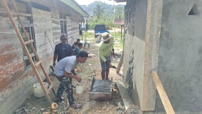 
					TMMD 125 Kodim 1417/Kendari Genjot Pengerjaan MCK Titik Ke-4 di Desa Nekudu