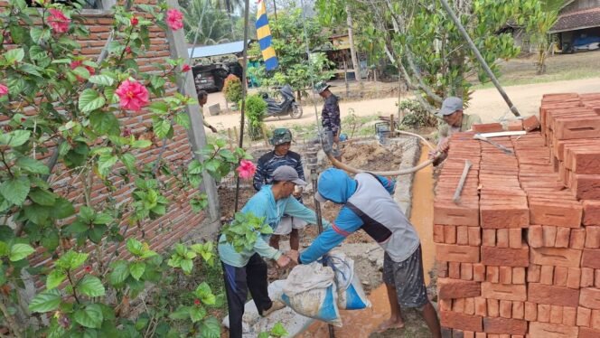 
					Gotong Royong Bangun Sumur Bor, TMMD 125 Kodim 1417/Kdi Hadirkan Solusi Air Bersih untuk Desa Nekudu