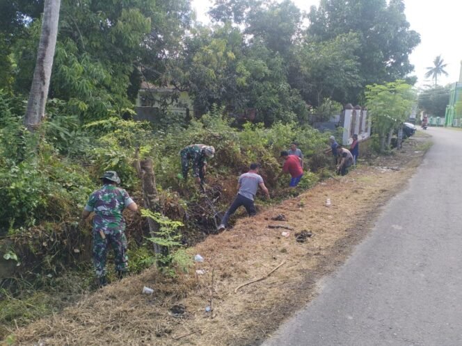 
Koramil 1426-06/Mapsu Bersama Warga Kerja Bakti Bersihkan Saluran Air