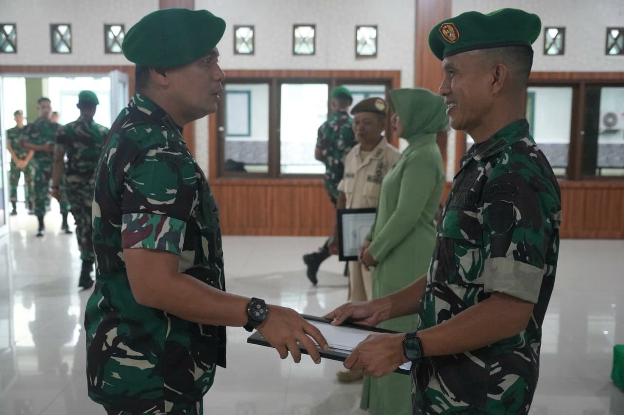 Danrem 012/TU Pimpin Acara Pelepasan, Berikan Penghargaan atas Pengabdian