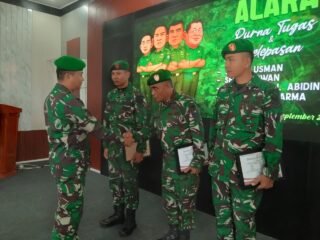 Personel Kodim 0105/Abar Purna Tugas dan Pindah Satuan, Dandim Beri Penghargaan dan Doa Restu
