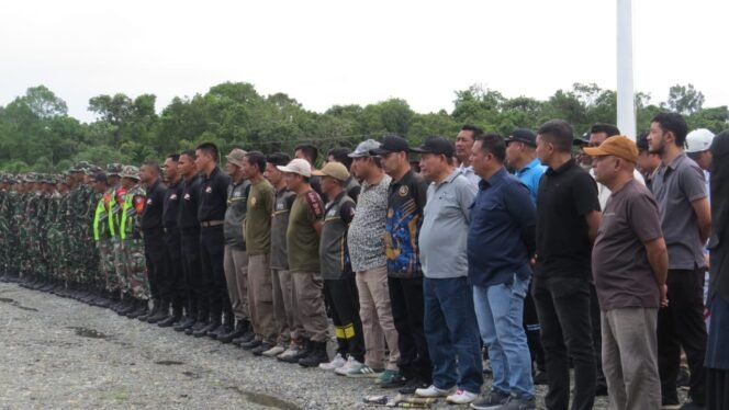 
					TNI, Polri, dan Masyarakat Nagan Raya Bersinergi dalam Gotong Royong Bersama untuk Pembangunan Daerah