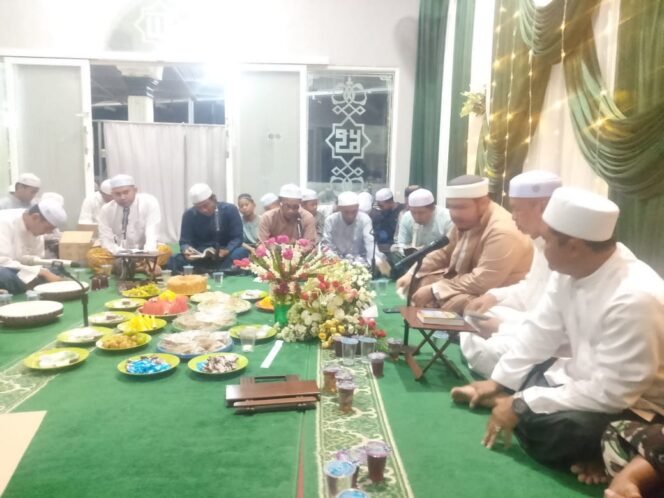 
Koramil 1006-03/Simpang Empat Peringati Maulid Nabi Muhammad SAW dengan Hikmad
