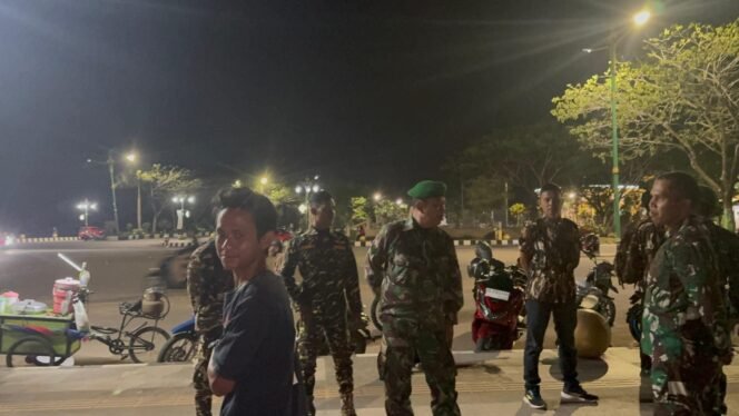 
					Sinergi TNI dan Ormas dalam Patroli Keamanan di Kabupaten Tapin