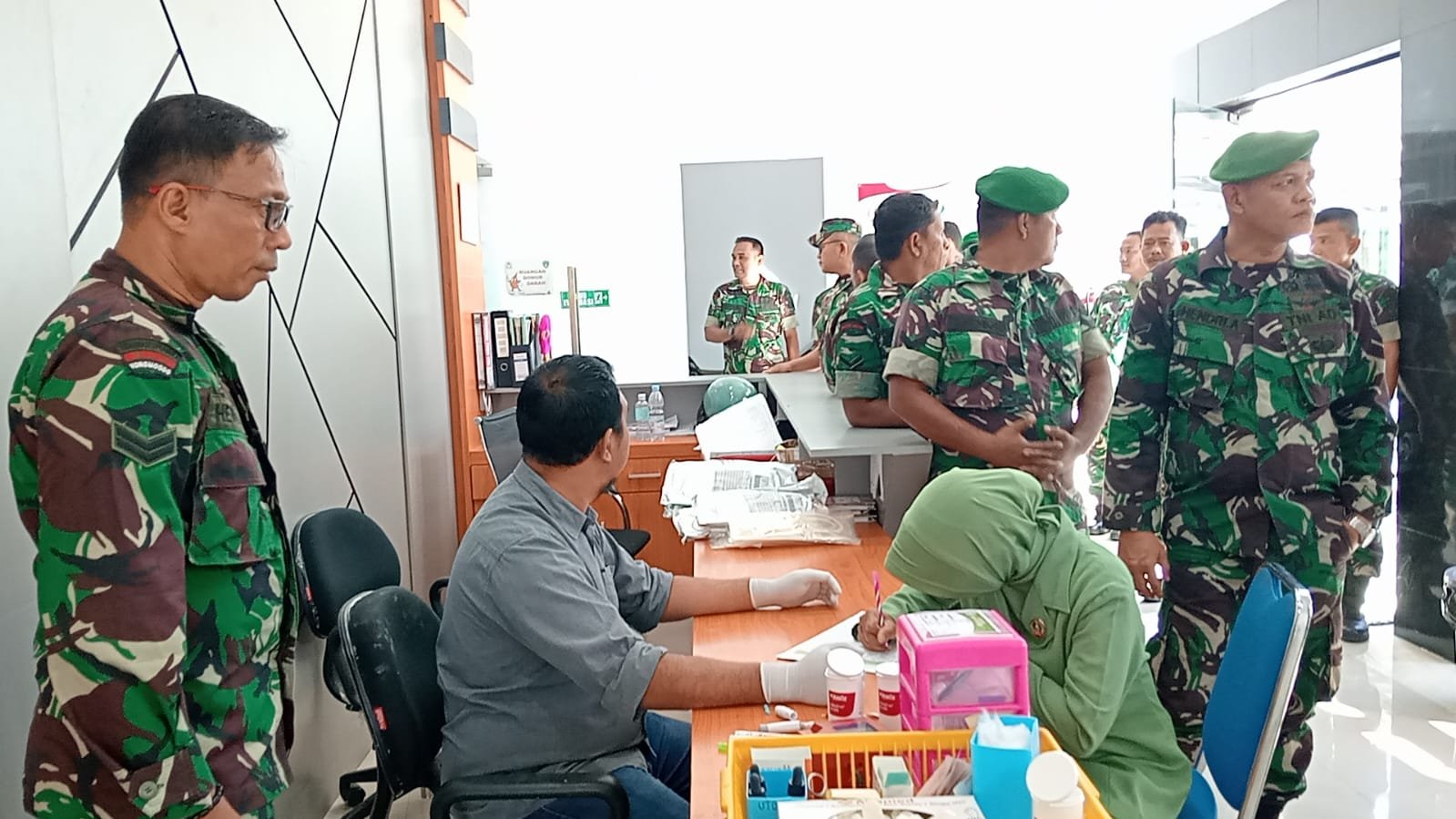 Donor Darah Kodim 0105/Abar: Wujud Kepedulian TNI terhadap Kebutuhan Darah di Masyarakat