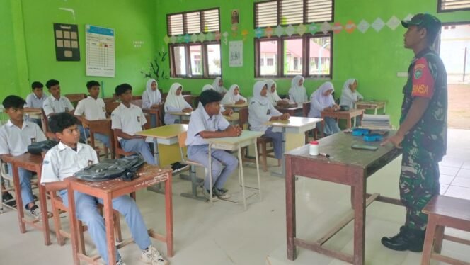 
					Dorong Generasi Muda, Babinsa Darul Hikmah Sosialisasikan Penerimaan Calon Bintara dan Tamtama TNI AD di SMA Negeri 1 Darul Hikmah