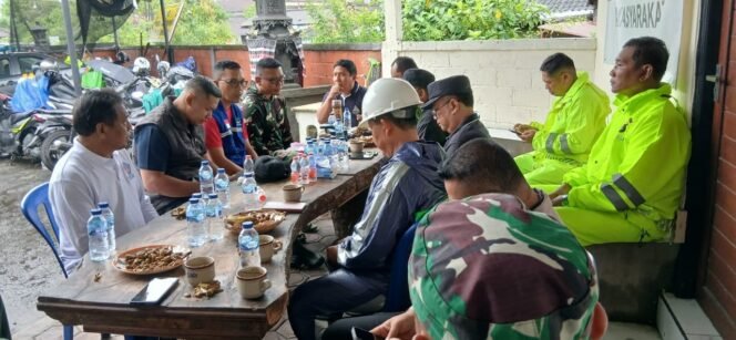 
Keselamatan Warga Prioritas Utama, Pesan Dandim Klungkung Saat Hadiri Rapat Terbatas Pencegahan Dan Penanganan Dampak Banjir