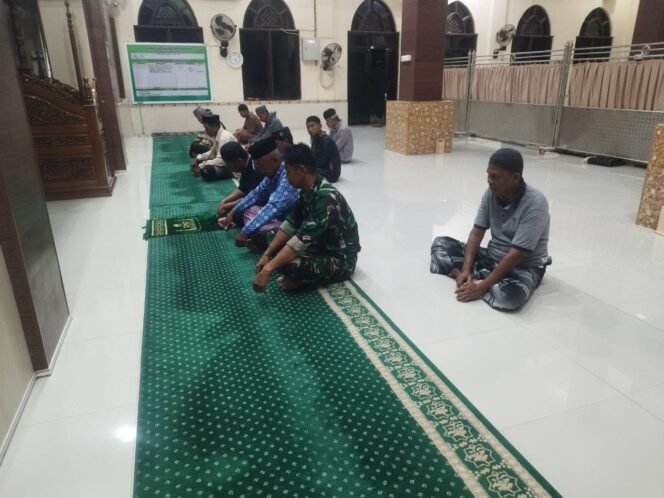 
					Safari Subuh Babinsa Sidrap: Jaga Stabilitas Wilayah Lewat Komunikasi Sosial di Rumah Ibadah