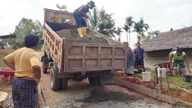 
					Akses Makin Terbuka, TMMD ke-126 Kodim 1711/Boven Digoel Fokus Tuntaskan Pengecoran Jalan