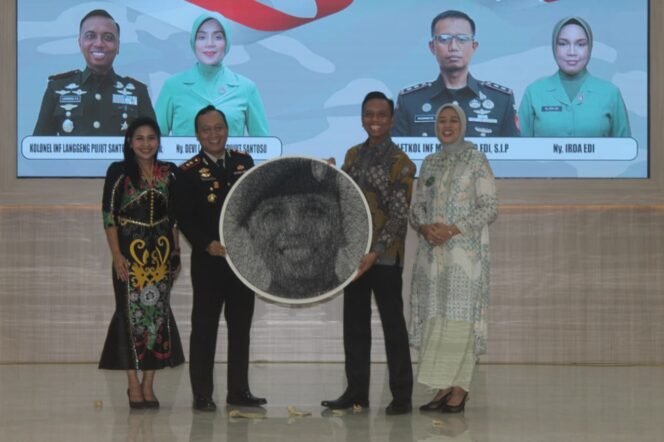 
					Pemkab Barsel Gelar Acara Kenal Pamit Dandim 1012/Buntok