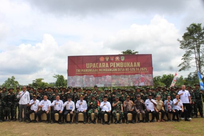
					TMMD KE-126 RESMI DIBUK “WUJUDKAN PEMERATAAN PEMBANGUNAN DAN KETAHANAN WILAYAH”