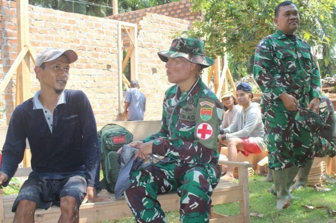 
					TMMD Kodim 0427/Way Kanan Perkuat Aspek Non-Fisik Lewat Pelayanan Kesehatan Lapangan