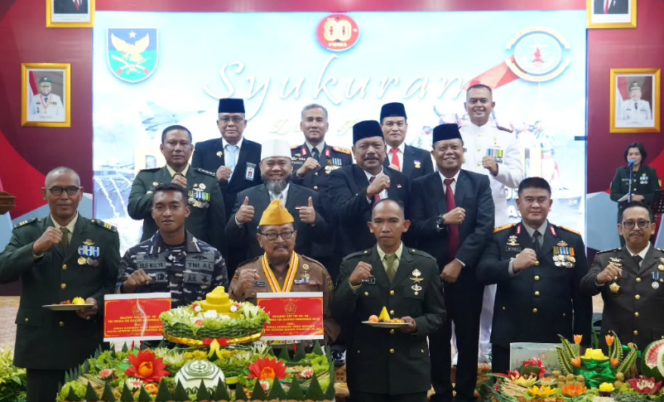 
					Korem 041/Gamas Gelar Syukuran HUT ke-80 TNI, Wujud Syukur dan Semangat Pengabdian untuk Rakyat