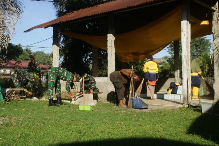 TNI dan Masyarakat Bersinergi, Yonif 116/Garda Samudra Gelar Karya Bakti di Dayah Miftahusalam