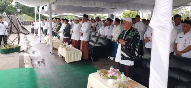 
					Hari Santri Nasional 2025, Kodim 1001/HSU-BLG Berkomitmen Jaga Keutuhan NKRI