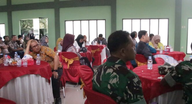 
					Melalui Rakor Percepatan KDMP, Wujud Komitmen Kodim 1003/HSS Dalam Menciptakan Kemandirian Ekonomi Desa