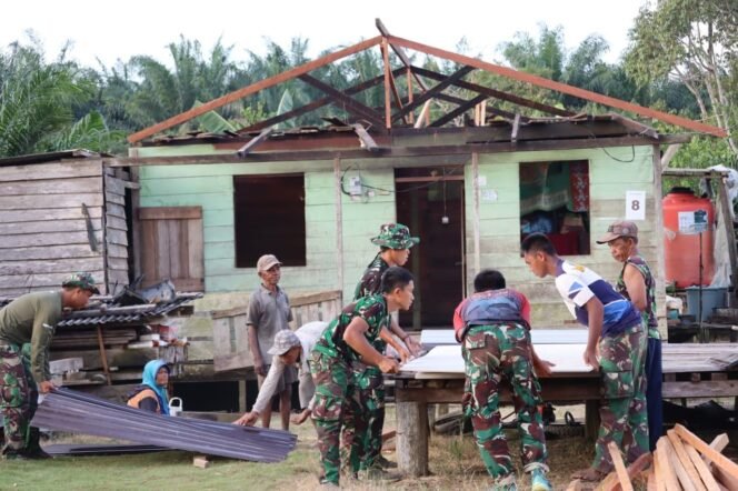 
					Berkat TMMD ke-126 Kodim 1013/MTW, Warga Desa Jamut Sambut Harapan Baru Rumah Layak Huni