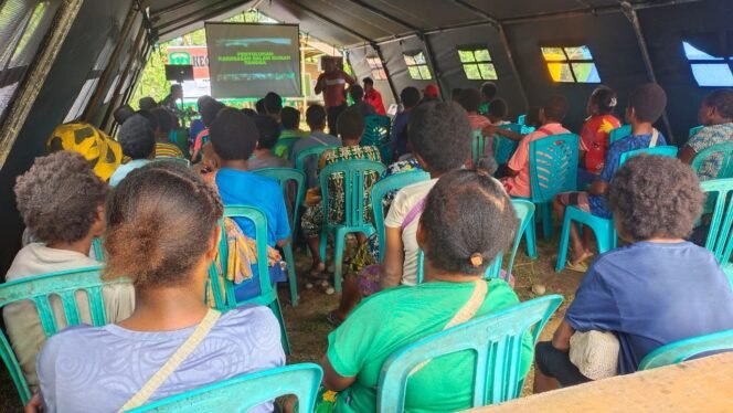 
					TMMD ke-126 Kodim 1711/BVD dan Polres Boven Digoel Gelar Penyuluhan KDRT, Dorong Kesadaran Hukum dan Perlindungan Perempuan di Waropko