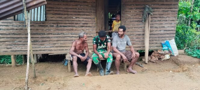 
					Warga Waropko Sambut Hangat Kehadiran Satgas TMMD 126, Tumbuhkan Rasa Kekeluargaan