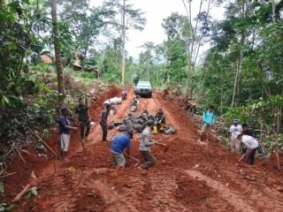 Progres Pengerjaan Gorong-Gorong TMMD ke-126 Kodim 0427/Way Kanan Capai 30% di Kampung Sriwijaya