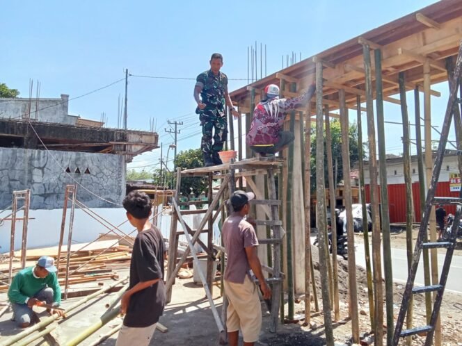 
					Gotong Royong Warga Mangge, Masjid Nurul Hidayah Makin Indah