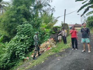 Menindaklanjuti laporan masyarakat, Babinsa Cempaga Cek Lokasi Pembuangan Sampah Liar
