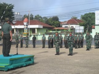 Meningkatkan Soliditas Prajurit, Kodim 1621/TTS Laksanakan Upacara Rutin Hari Senin