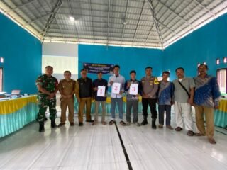 Kodim 0428/Mukomuko, Hadiri Penetapan Nomor Urut Calon PAW Kades dan Penetapan Pemilih Dalam Pilkades Desa Sinar Laut Kec. Pondok Suguh MukoMuko