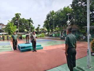 Dandim Klungkung Pimpin Upacara Bendera Hari Senin Di Lapangan Makodim