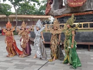 Masuk Hari Kedua, Aparat Gabungan Tingkatkan Pengamanan Festival Goa Lawah 2025