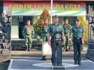 Kodim 1626/Bangli Gelar Upacara Bendera 17 Desember 2025, Kasdim Bacakan Amanat Pangdam IX/Udayana