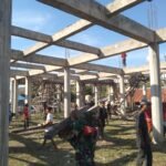 Babinsa Koramil 1614-05/Pekat Sinergi dengan Warga Jaga Kebersihan Fasilitas Ibadah