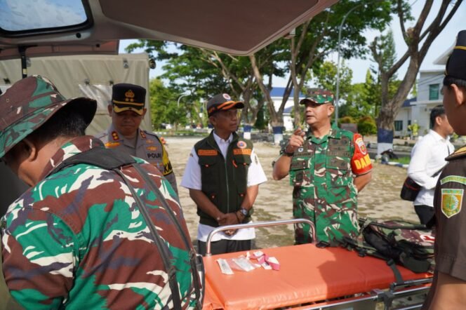 
					Antisipasi Cuaca Ekstrem, Dandim 1420/Sidrap Pimpin Apel Gelar Pasukan Kesiagaan Bencana