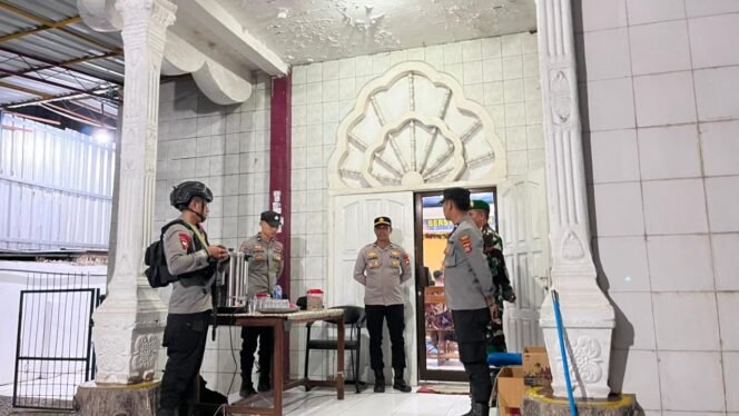 
					Kodim 1614/Dompu Hadir Jaga Kondusivitas Ibadah Natal 2025