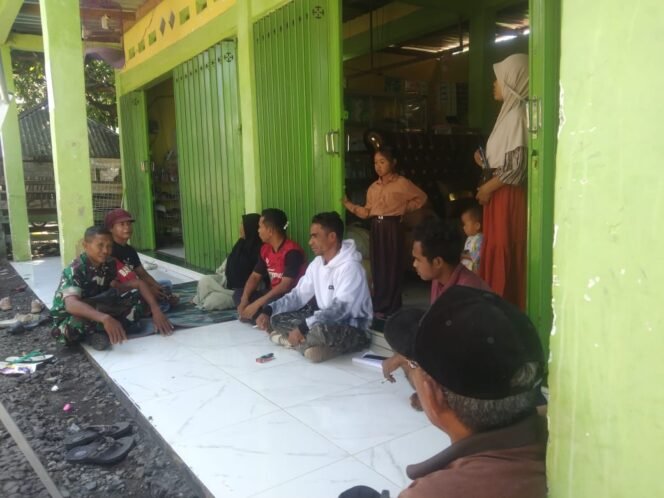 
					Komsos Babinsa Desa Doropeti Wujudkan Lingkungan Aman dan Harmonis