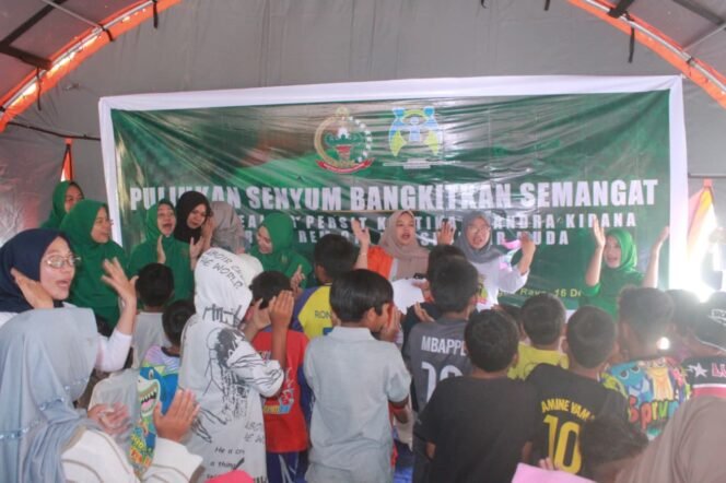 
					Kepedulian Persit Rem 012/TU, Trauma Healing Warnai Posko BPBD Nagan Raya