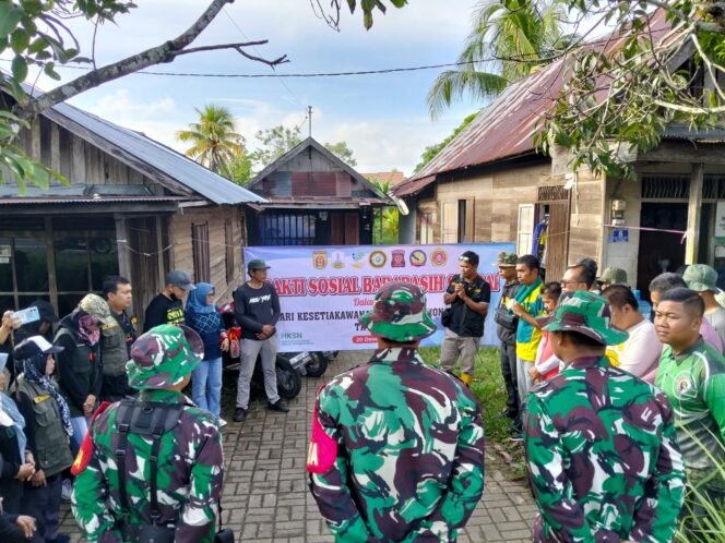 
					Peringati HKSN 2025, Danpos Cempaka Bersama Warga Bersihkan Sungai Tiung