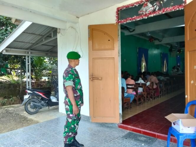 
					Kodim 1010/Tapin Laksanakan Pengamanan Natal Demi Kenyamanan Umat Kristiani