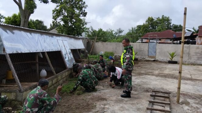 
					Pangkalan Bersih, Prajurit Siap Tugas: Koramil 1621-01/Kota Soe Laksanakan Karya Bakti