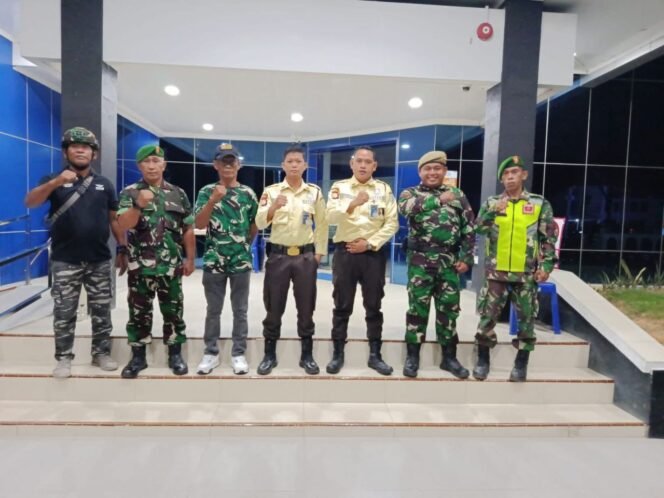 
					​Jaga Kondusivitas Wilayah, Koramil Maritengngae Gelar Patroli Sinergitas di Jantung Kota Sidrap