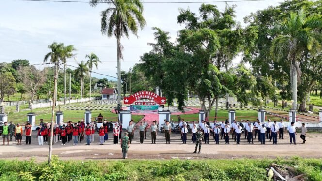 
					Koramil 1420-06/Panca Rijang Gelar Karya Bakti untuk HUT Korem 141/TP Ke-69