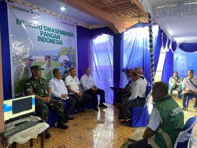 
					Dandim 1612/Manggarai Hadiri Panen Raya Virtual Menuju Swasembada Pangan 2026