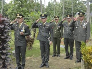 Penghormatan Terakhir, Dandim 0426/TB Pimpin Upacara Pemakaman Militer Almarhum Serka Rediyanto