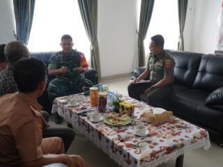 DANDIM 1420/SIDRAP TERIMA AUDENSI PLH. KEPALA DINAS KOPERASI DAN TENAGA KERJA SAHRUL MUBARAK