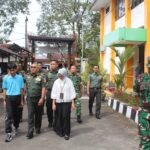 Dandim 1309/Manado Dampingi Kunjungan Kerja Pangdam XIII/Merdeka di Sekolah Rakyat MP 21 Manado